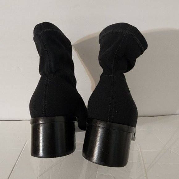 Lauren Ralph Lauren Slip On Black Ankle Boots Size 8.5 AA Great Condition - Picture 5 of 8